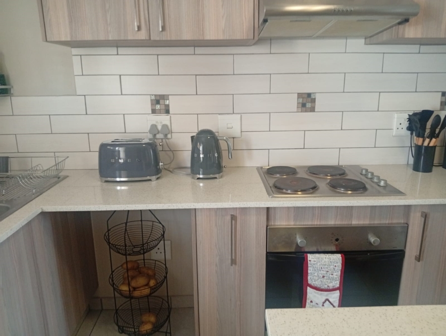 2 Bedroom Property for Sale in Waterval East North West